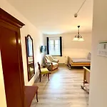 Schlösschen Am Rhinufer Gasthof 3*