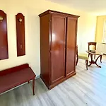 Gasthof Schlösschen Am Rhinufer Alt Ruppin