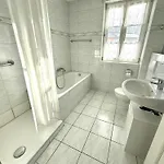 Gasthof Schlösschen Am Rhinufer 3*