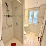 Schlösschen Am Rhinufer Gasthof Alt Ruppin