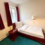 Gasthof Schlösschen Am Rhinufer 3*