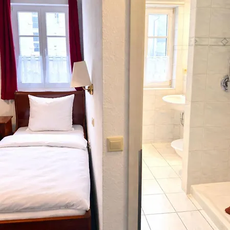 Schloesschen Am Rhinufer Guest house