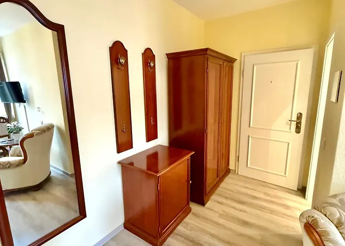 Schloesschen Am Rhinufer Alt Ruppin