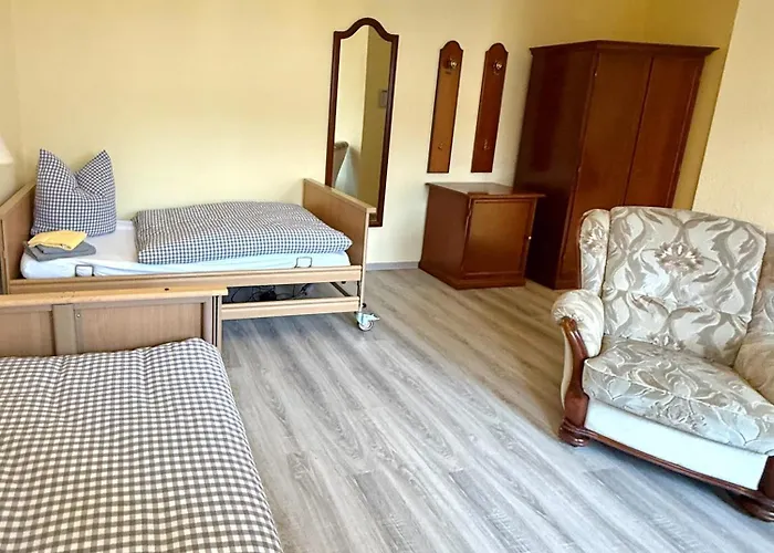 Schloesschen Am Rhinufer Alt Ruppin