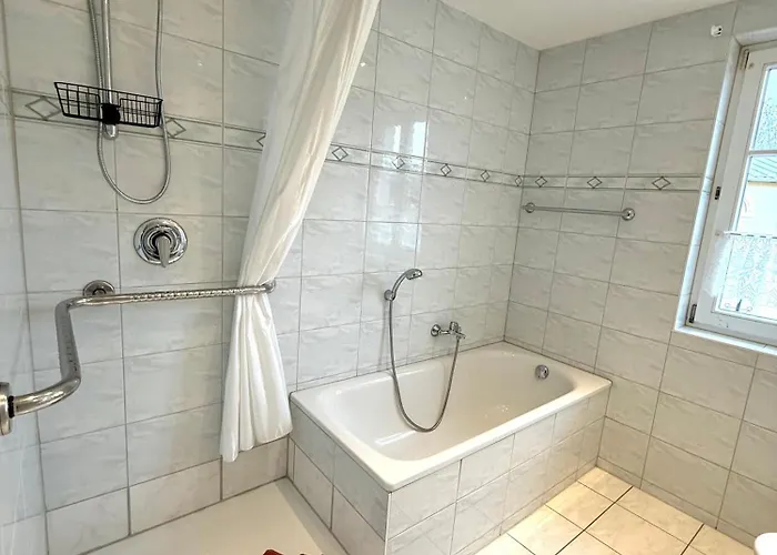 Guest house Schloesschen Am Rhinufer 3*