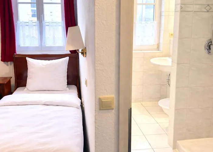 Schloesschen Am Rhinufer Guest house